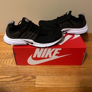 Nike Air Presto Running Shoe $140 Black/White